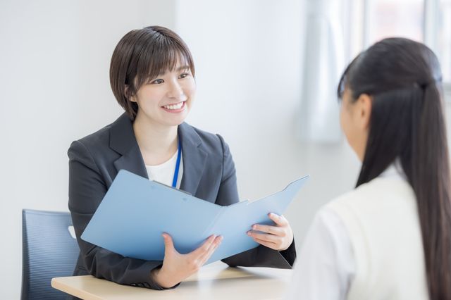 専任のアドバイザーに面接の悩みを相談してみよう